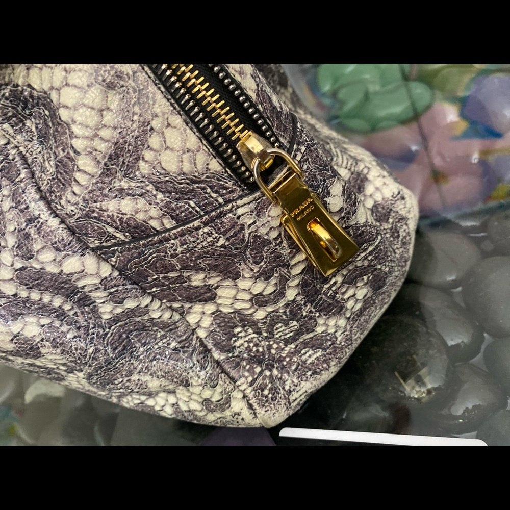 PRADA Cervo Lux Print - Picture 10 of 16